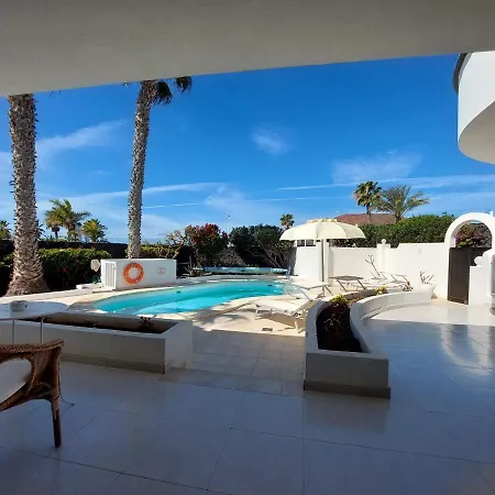 Sol Y Luna & Lanzarote Holidays - Heated Pool!