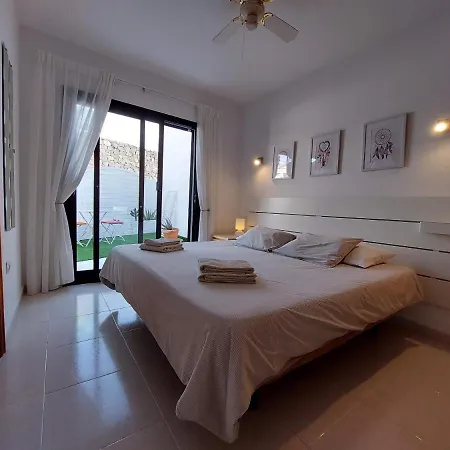 Affittacamere Sol Y Luna & Lanzarote Holidays - Heated Pool! Playa Blanca (Lanzarote)