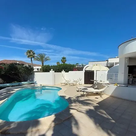 Sol Y Luna & Lanzarote Holidays - Heated Pool! Maison d'hôtes