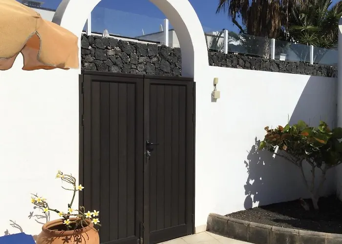 Sol Y Luna & Lanzarote Holidays - Heated Pool! Коста Бланка